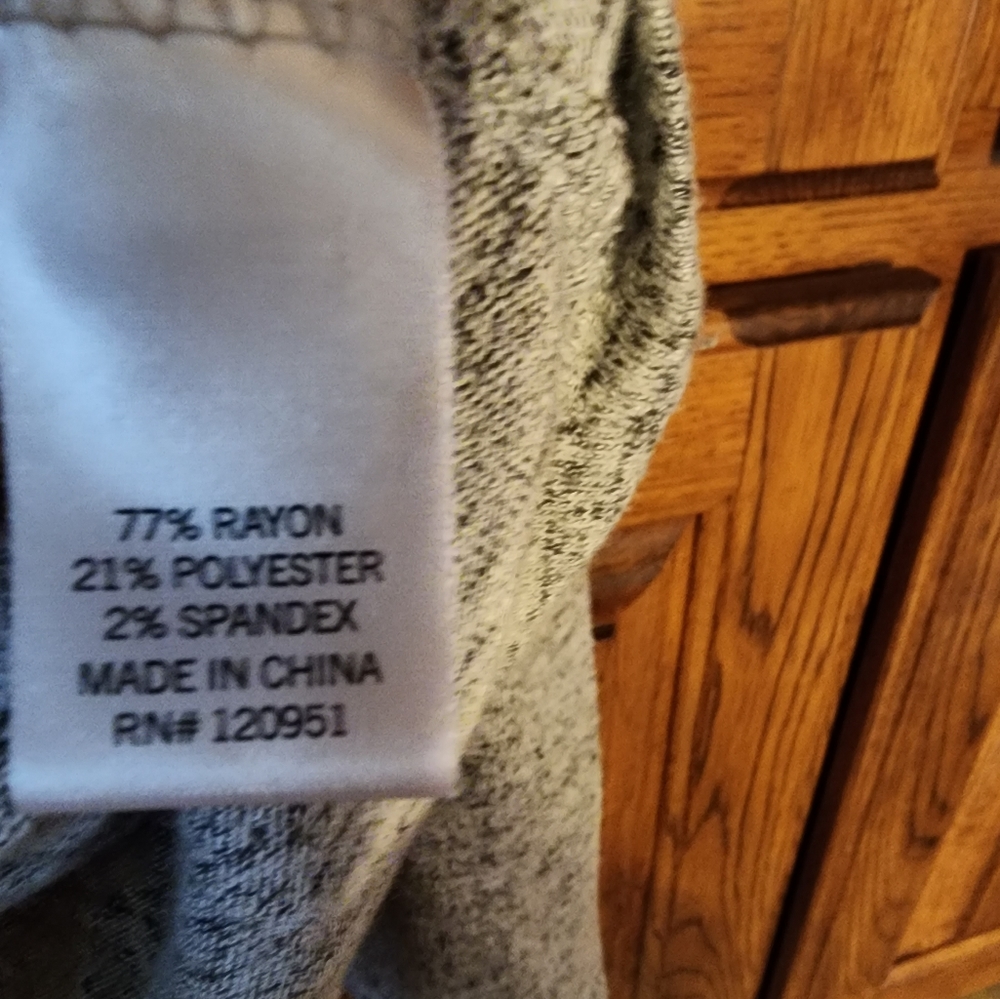 So Black and White Knit Long Sleeve Size L - Picture 4 of 5